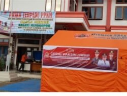 Pemnag Manggopoh, Buka Gerai Vaksinasi