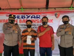 Dalam Memutus Penyebaran Mata Rantai Covid 19 SAT RESKRIM Polres Agam Laksanakan Gebyar Vaksinasi