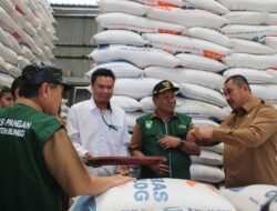 Cek Ketersediaan Pasokan Sembako Jelang Bulan Ramadhan Dan Idul Fitri Bupati Bungo Bersama Disketapang Pantau Gudang Distributor.