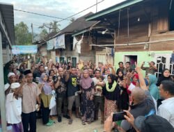 Emak-emak Dusun Sekampil Kompak Dukung Dedy-Dayat