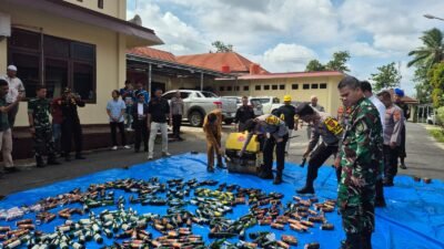 Ratusan Miras Di Musnahkan Polisi 