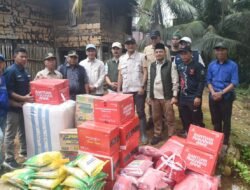 Bupati Sarolangun Salurkan Bantuan Terhadap Korban Banjir Kecamatan Batang Asai