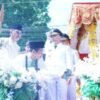 Penyambutan Meriah Bupati Dan Wakil Bupati Baru Diawali Dengan Arak-arakan, Masyarakat Sambut Dengan Antusias