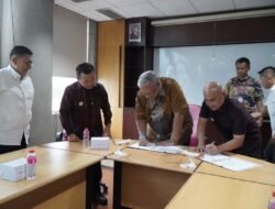 Bupati Bungo Tanda Tangan MOU Keja Sama Lion Group Di Saksikan Langsung  Oleh  Gubernur Jambi