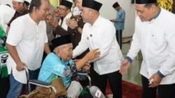 Bupati Dan Wabup Bungo Lepas 189  Calon Jamaah Haji   Kloter Ke- 25