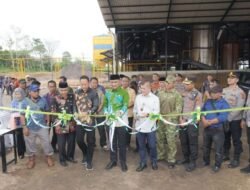 Bupati Sarolangun Resmikan Operasional PT Samudera Mahkota Mas